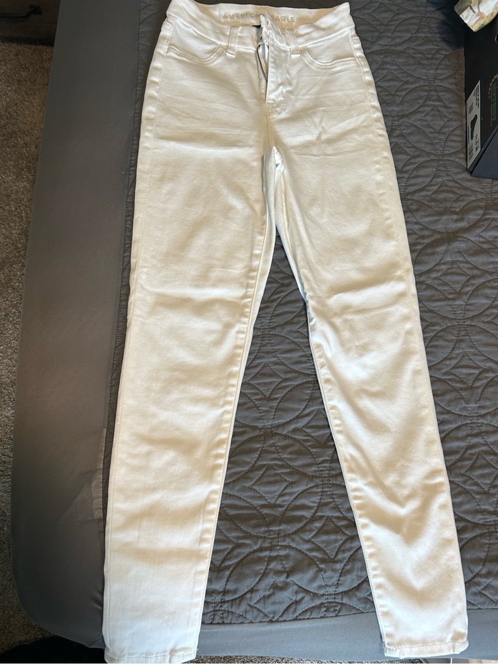 American Eagle Outfitters White Skinny Jeans